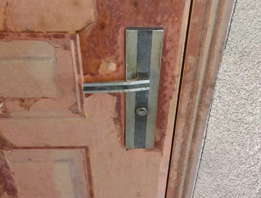 Drzwi zewnętrzne,metalowe 90
