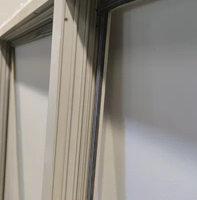 Okno wystawowe witryna nieotwierane rama aluminiowa